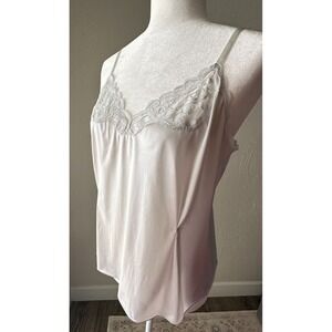 Vintage 1970/1980s Vanity Fair Size 32 Lace Top Camisole Light Gray Dupont Nylon